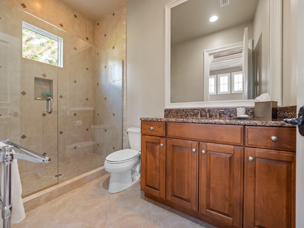 BELLA COLLINA - Residential