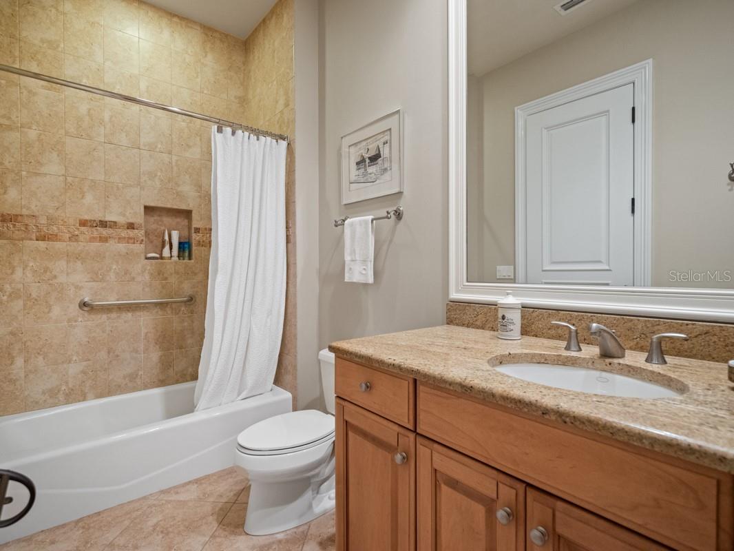 BELLA COLLINA - Residential