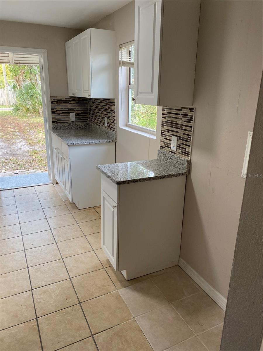 CURNS W J SUB - Residential Lease