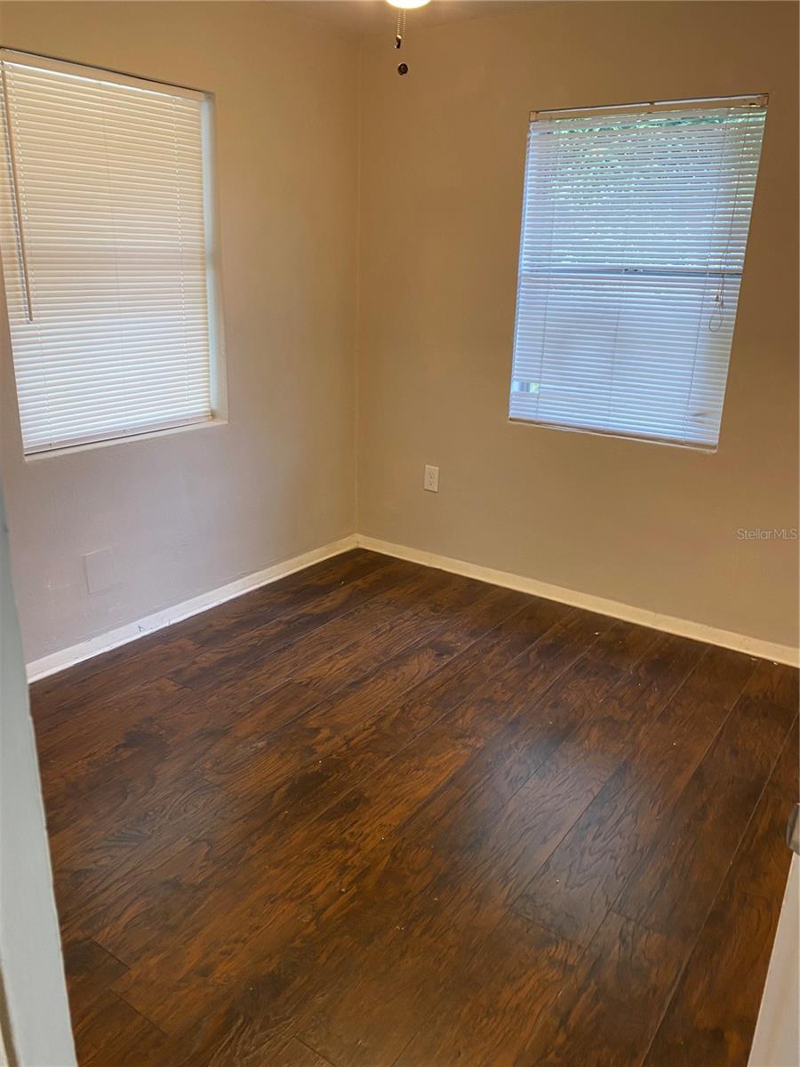 CURNS W J SUB - Residential Lease