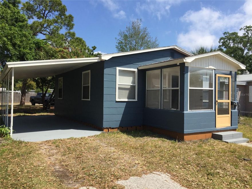 Classic st pete bungalow located close to 4th st and downtown st pete. This single family house is conveniently located. The kitchen has been recently updated along with the bathroom. inside laundry. A go