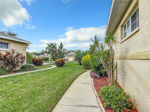 A home in PALMETTO