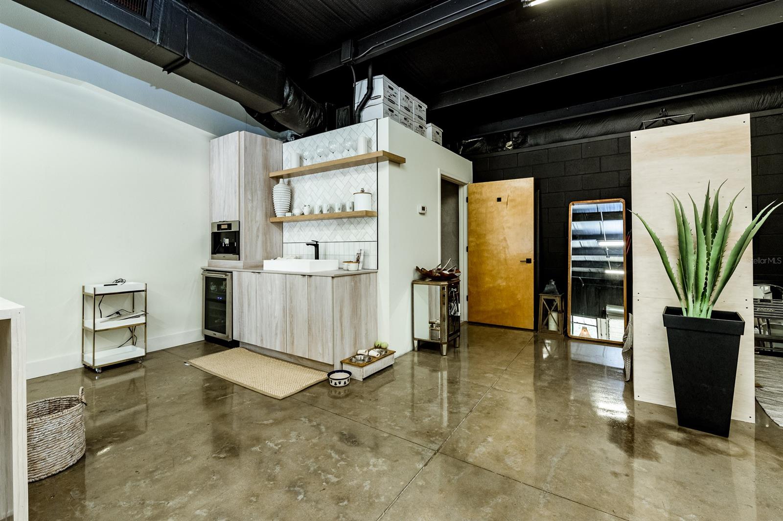 Wayne Ave Bus Center - Commercial Sale