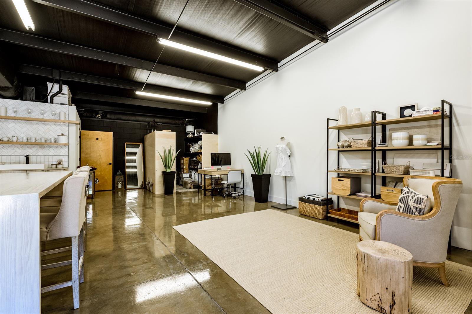 Wayne Ave Bus Center - Commercial Sale