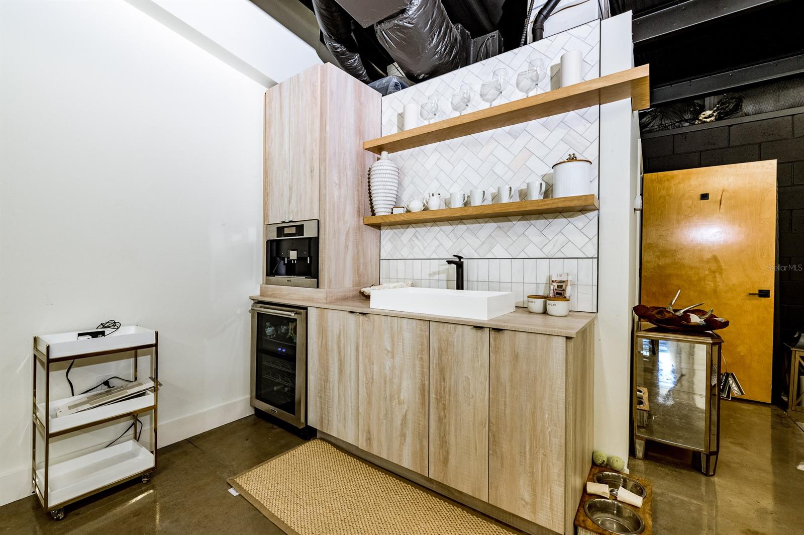 Wayne Ave Bus Center - Commercial Sale