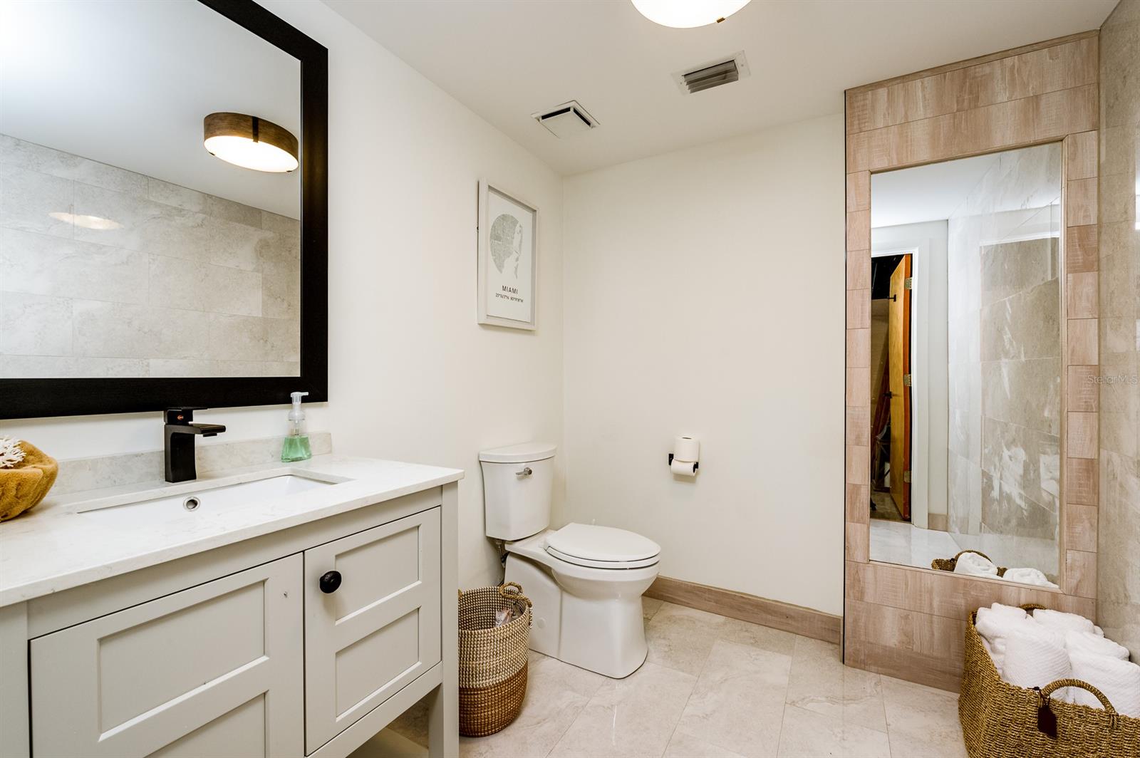 Wayne Ave Bus Center - Commercial Sale