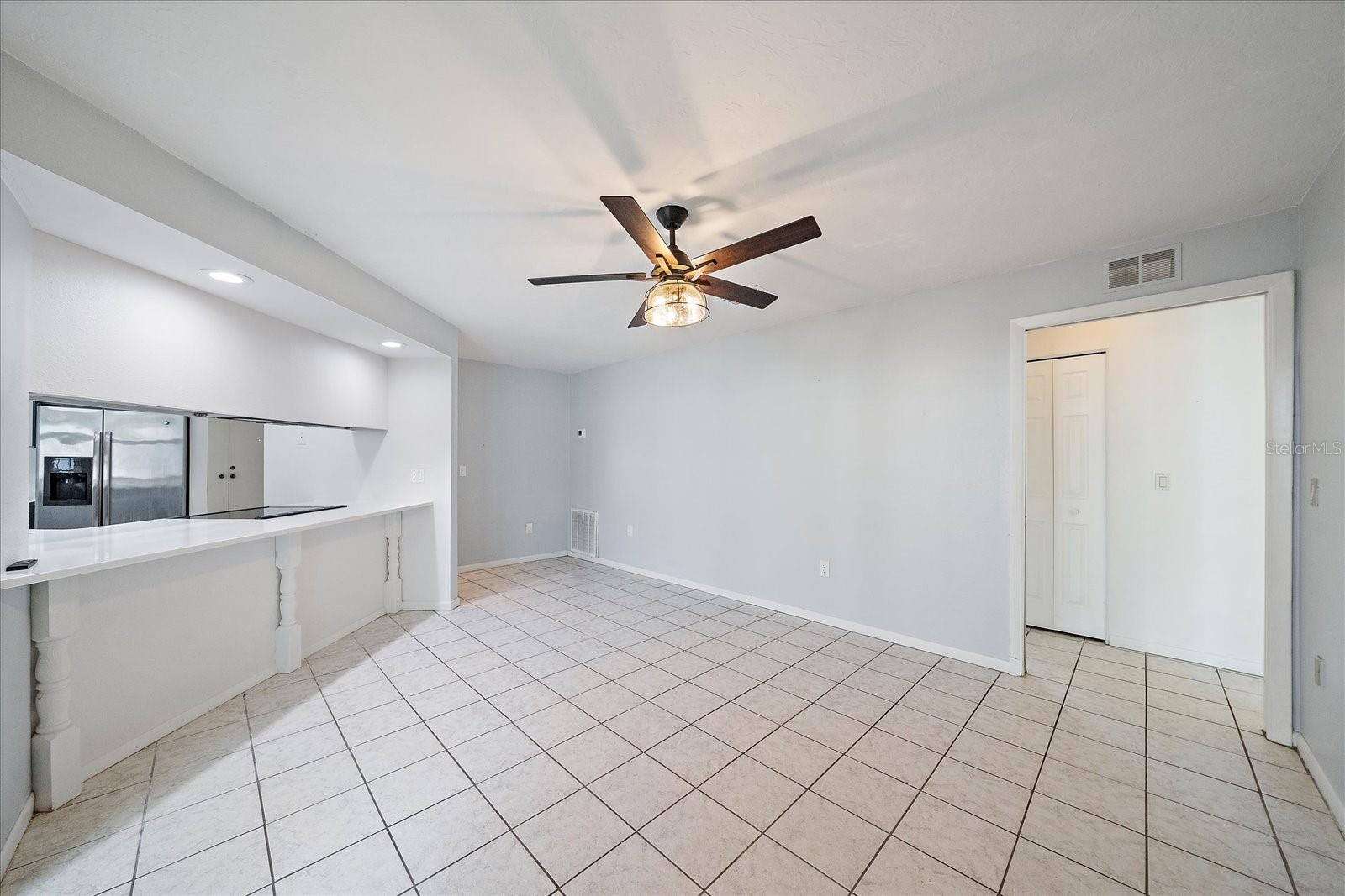 LAKE SARASOTA - Residential