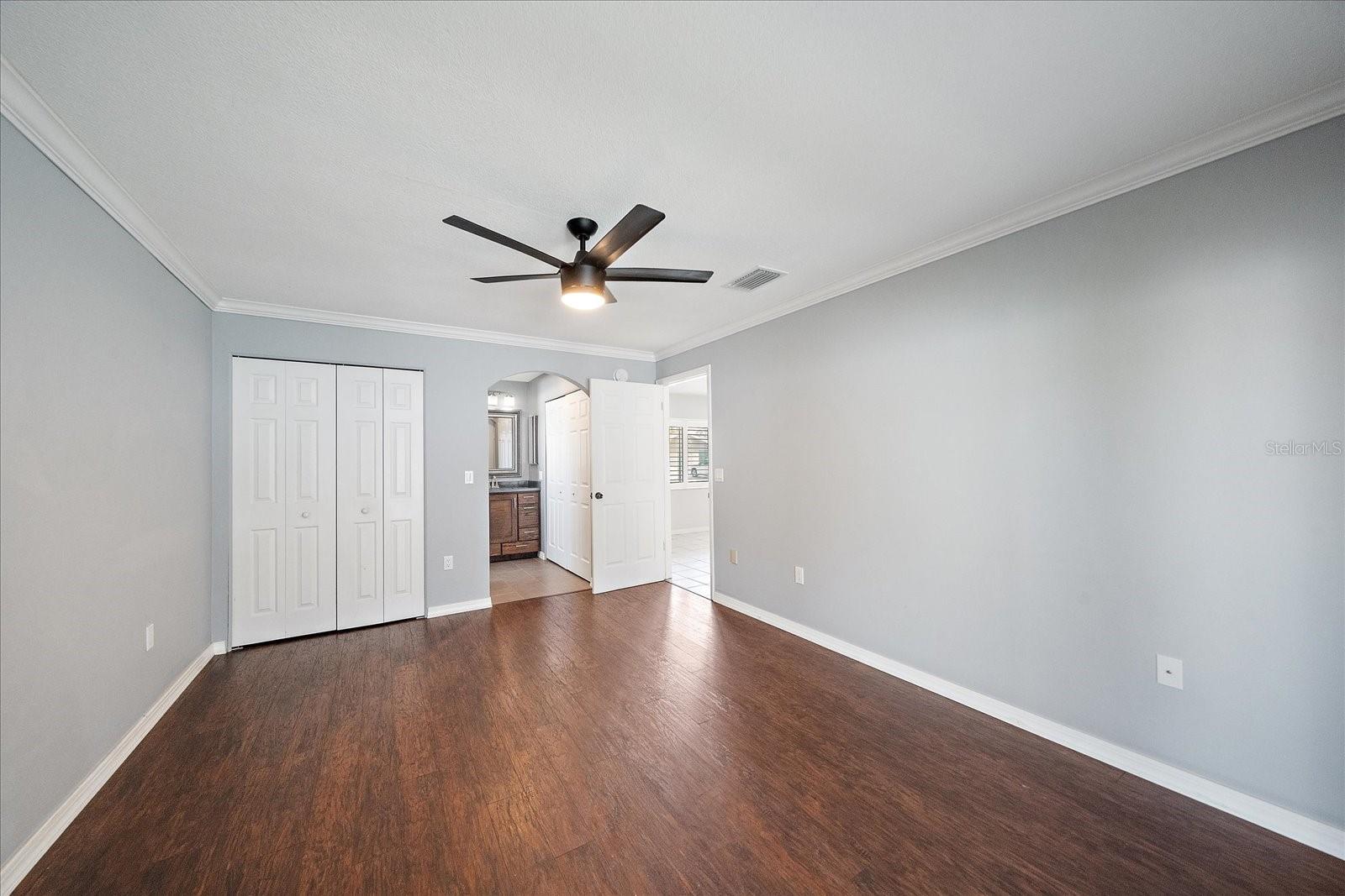 LAKE SARASOTA - Residential