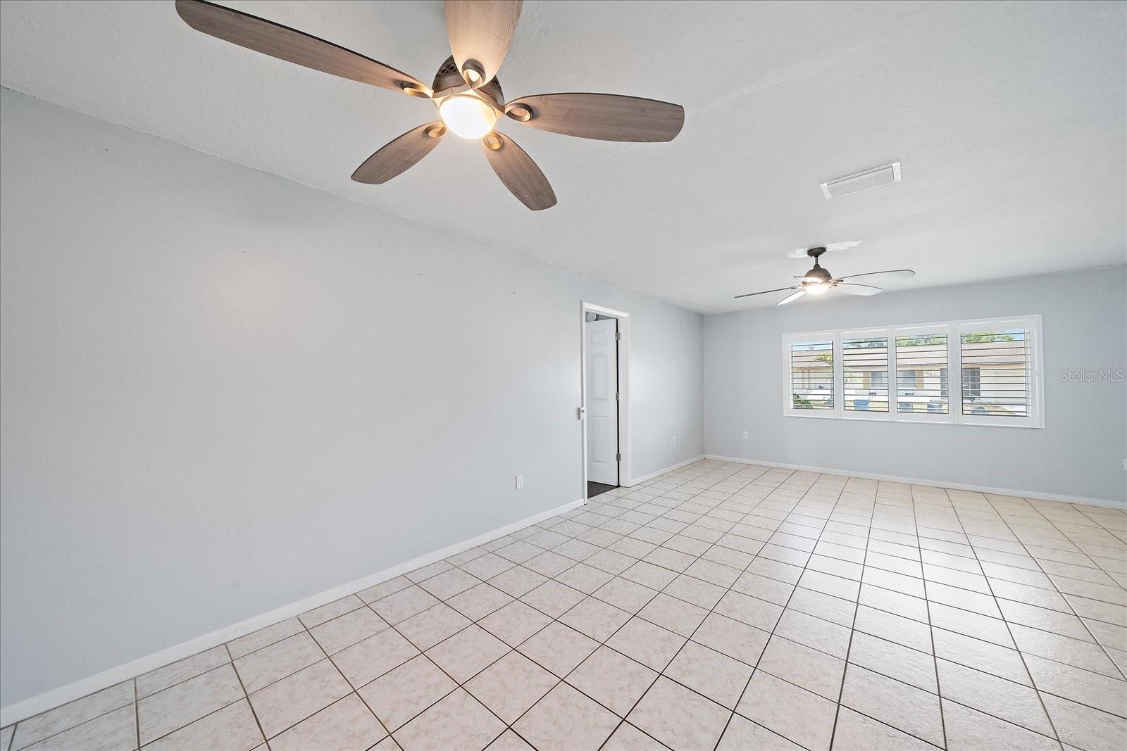 LAKE SARASOTA - Residential