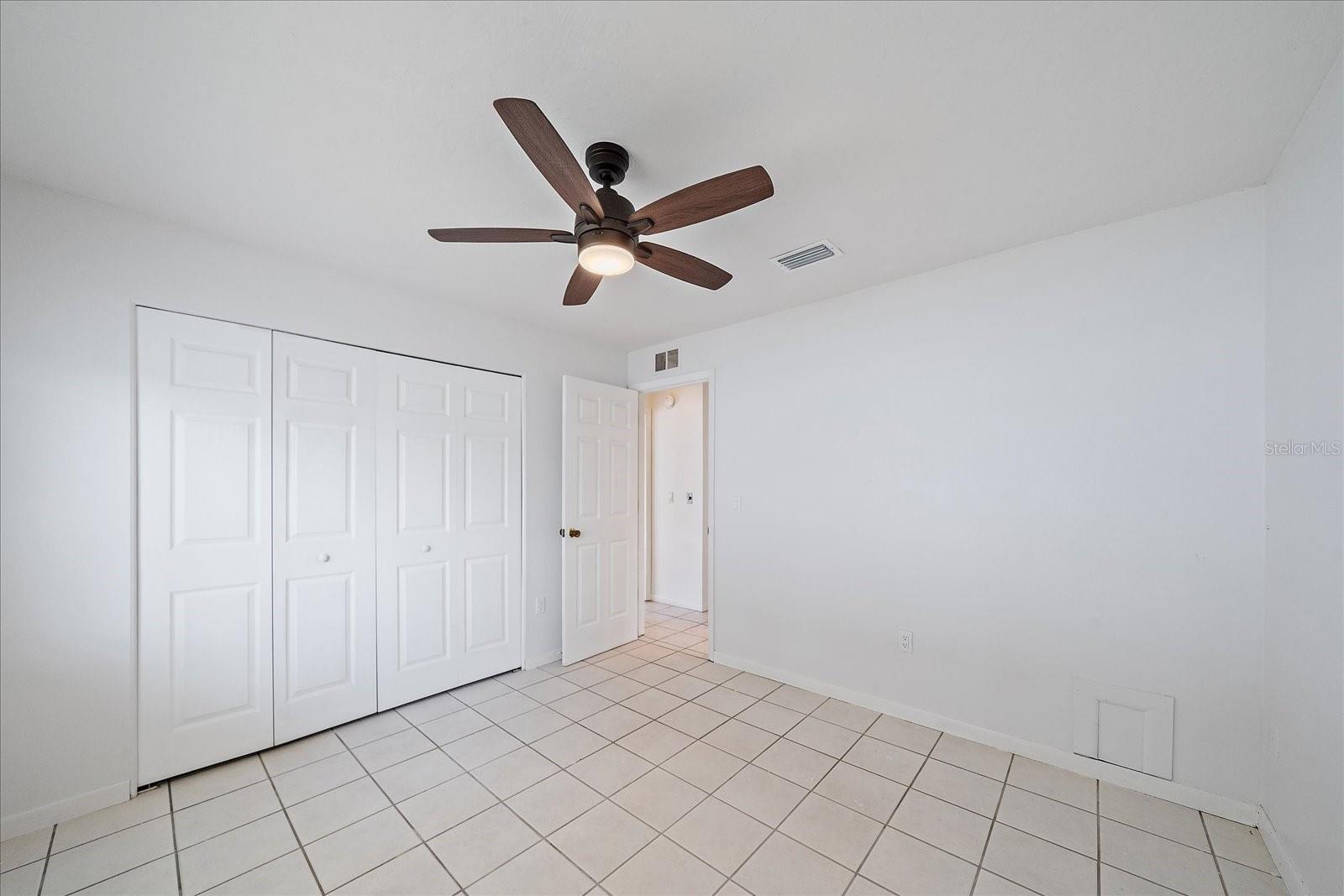 LAKE SARASOTA - Residential