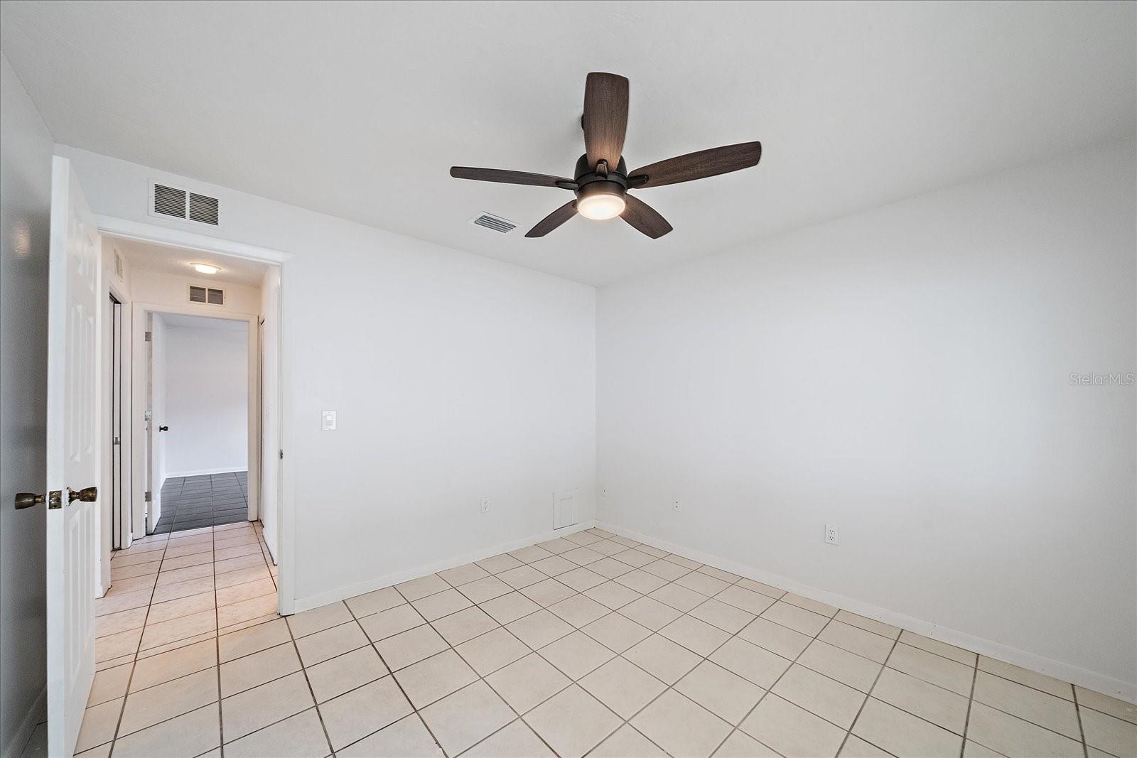 LAKE SARASOTA - Residential