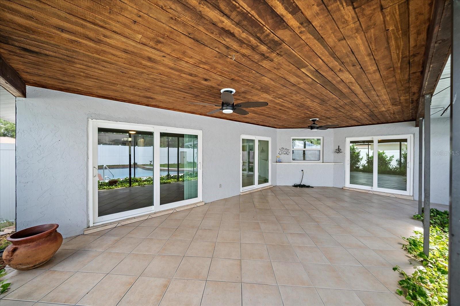 LAKE SARASOTA - Residential