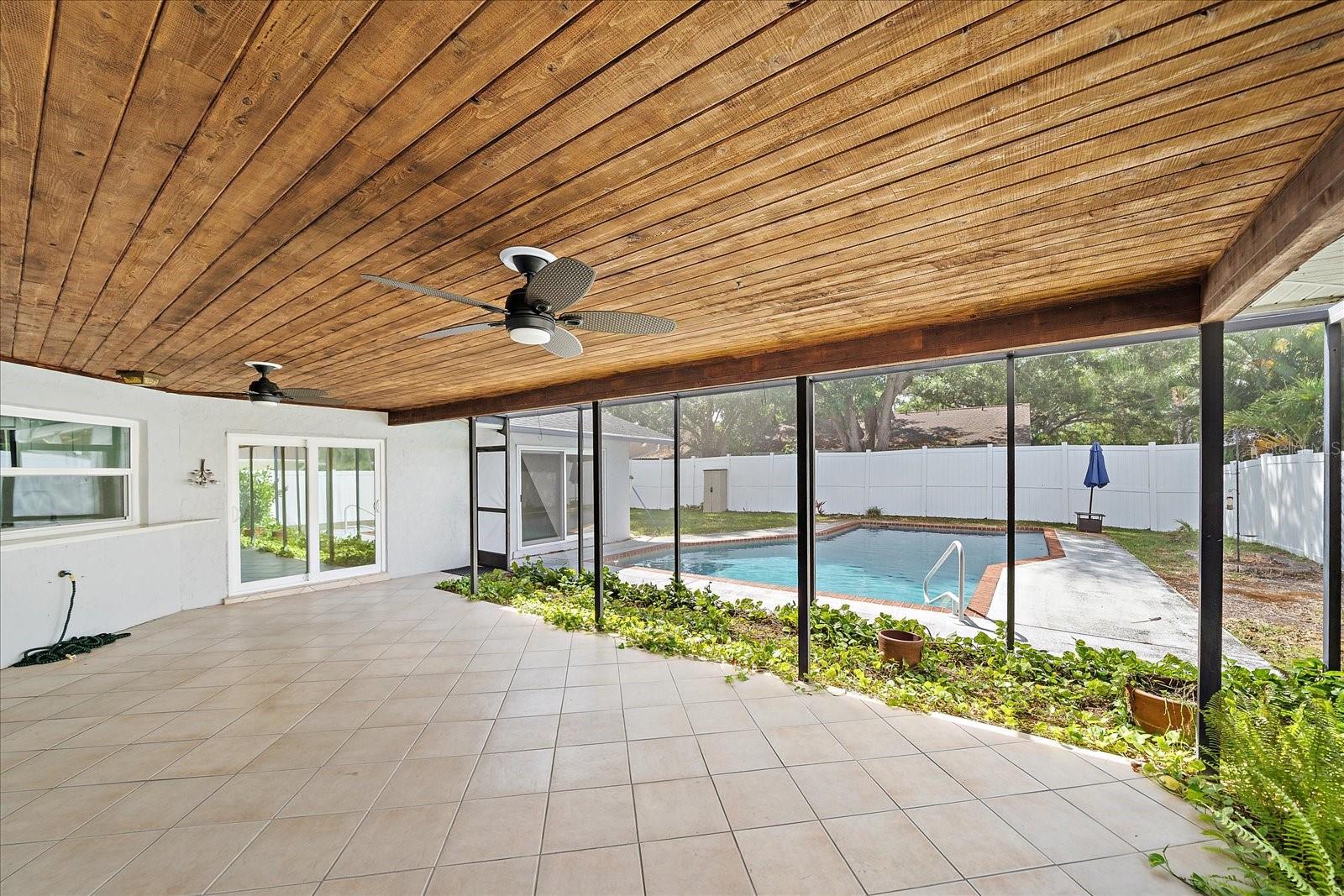 LAKE SARASOTA - Residential