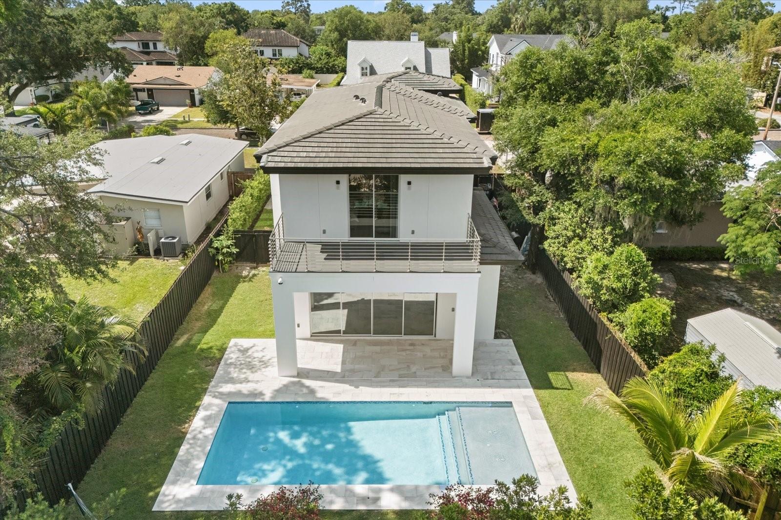 LAKE KNOWLES TERRACE - Residential