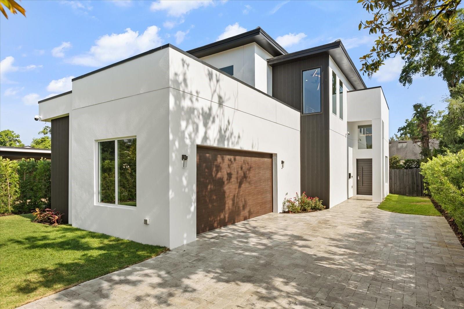 LAKE KNOWLES TERRACE - Residential