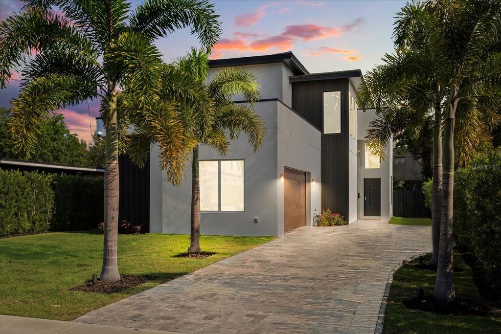 Photo of 1521 Chestnut Avenue, Winter Park, FL 32789 (MLS # A4685113)