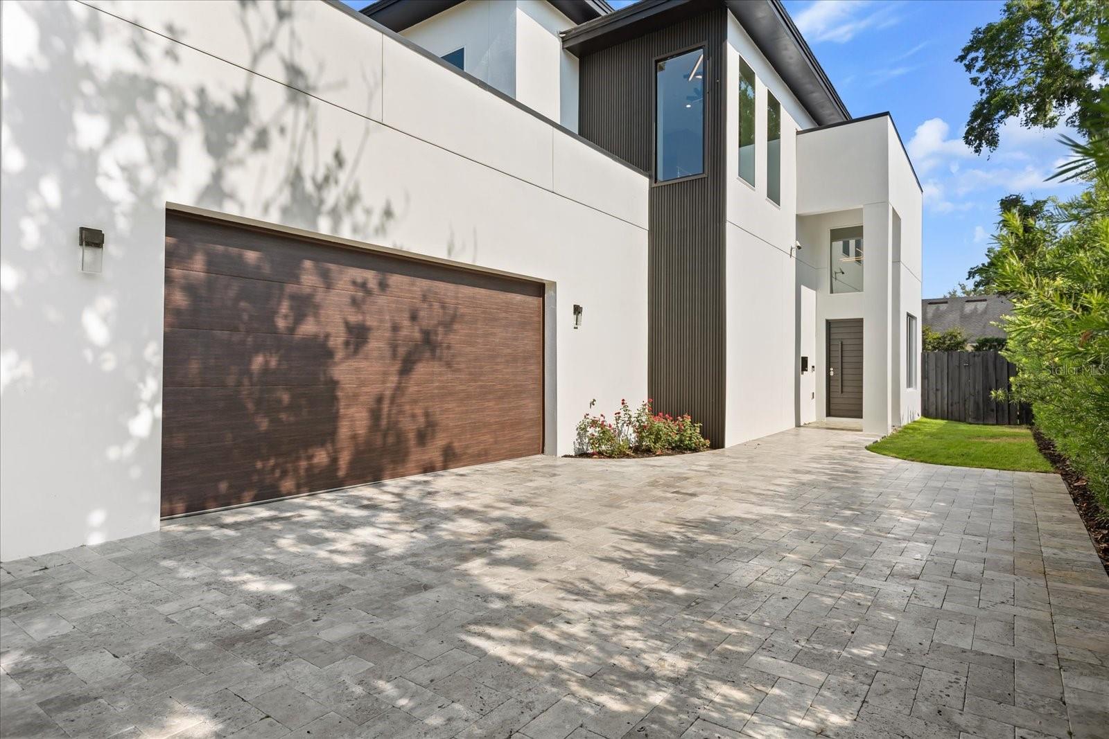 LAKE KNOWLES TERRACE - Residential