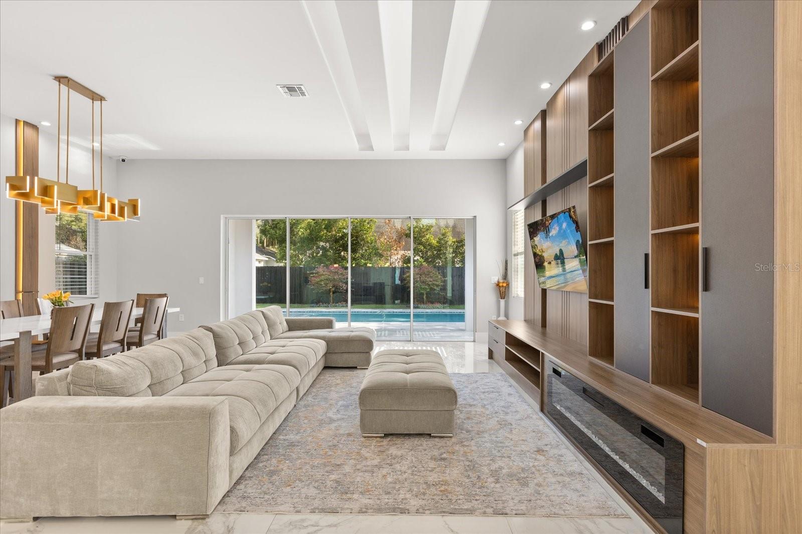 LAKE KNOWLES TERRACE - Residential