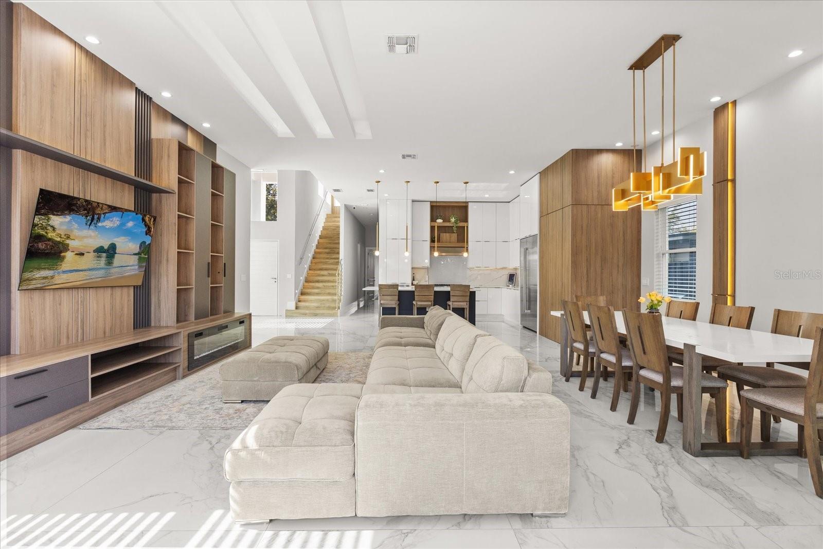 LAKE KNOWLES TERRACE - Residential