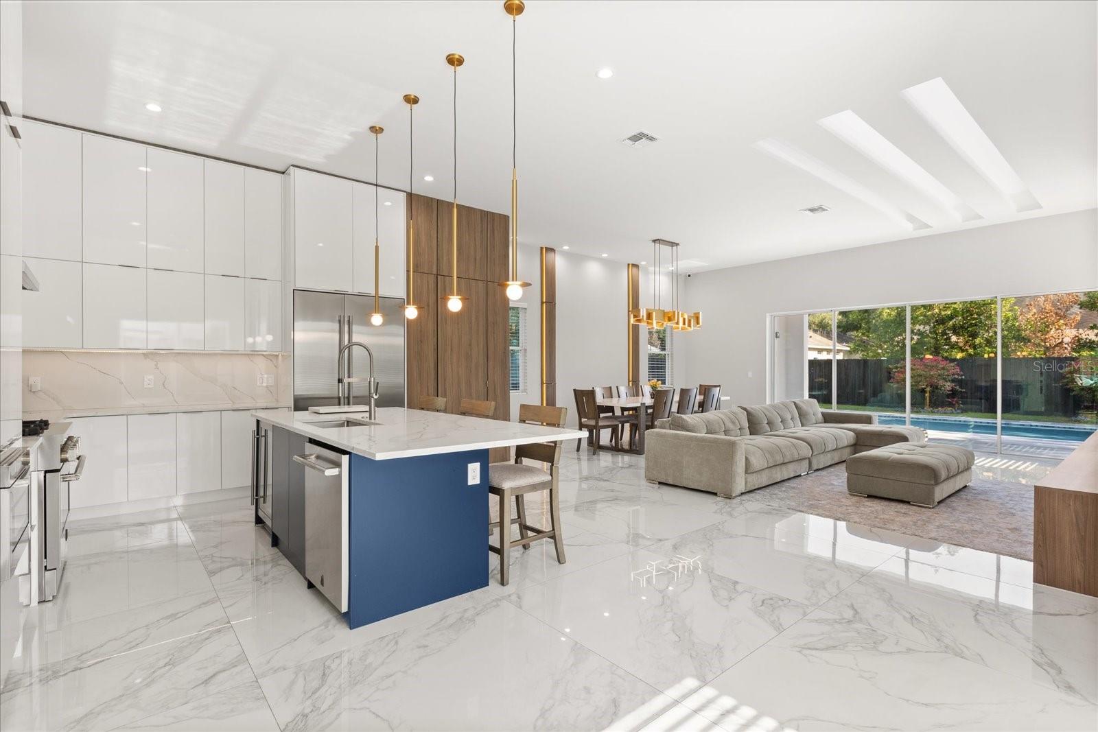 LAKE KNOWLES TERRACE - Residential