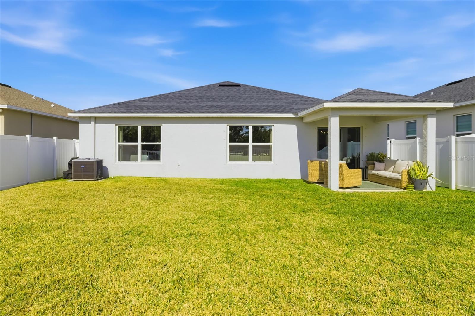 GRADY POINTE - Residential