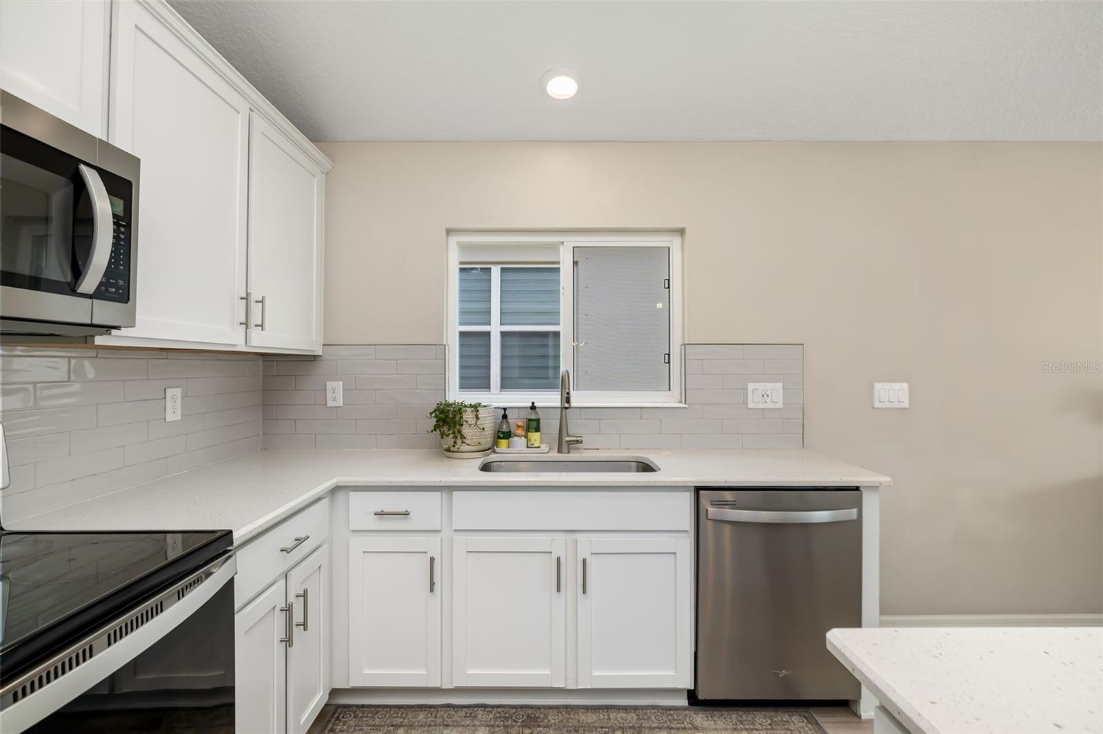 GRADY POINTE - Residential