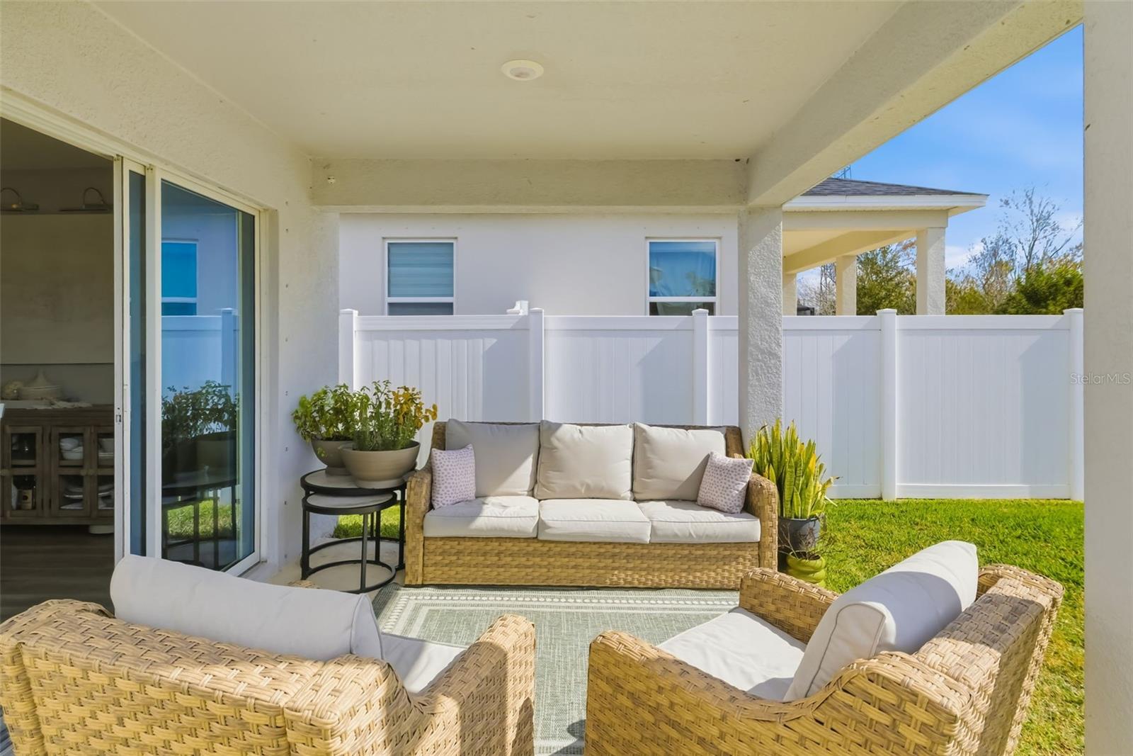 GRADY POINTE - Residential