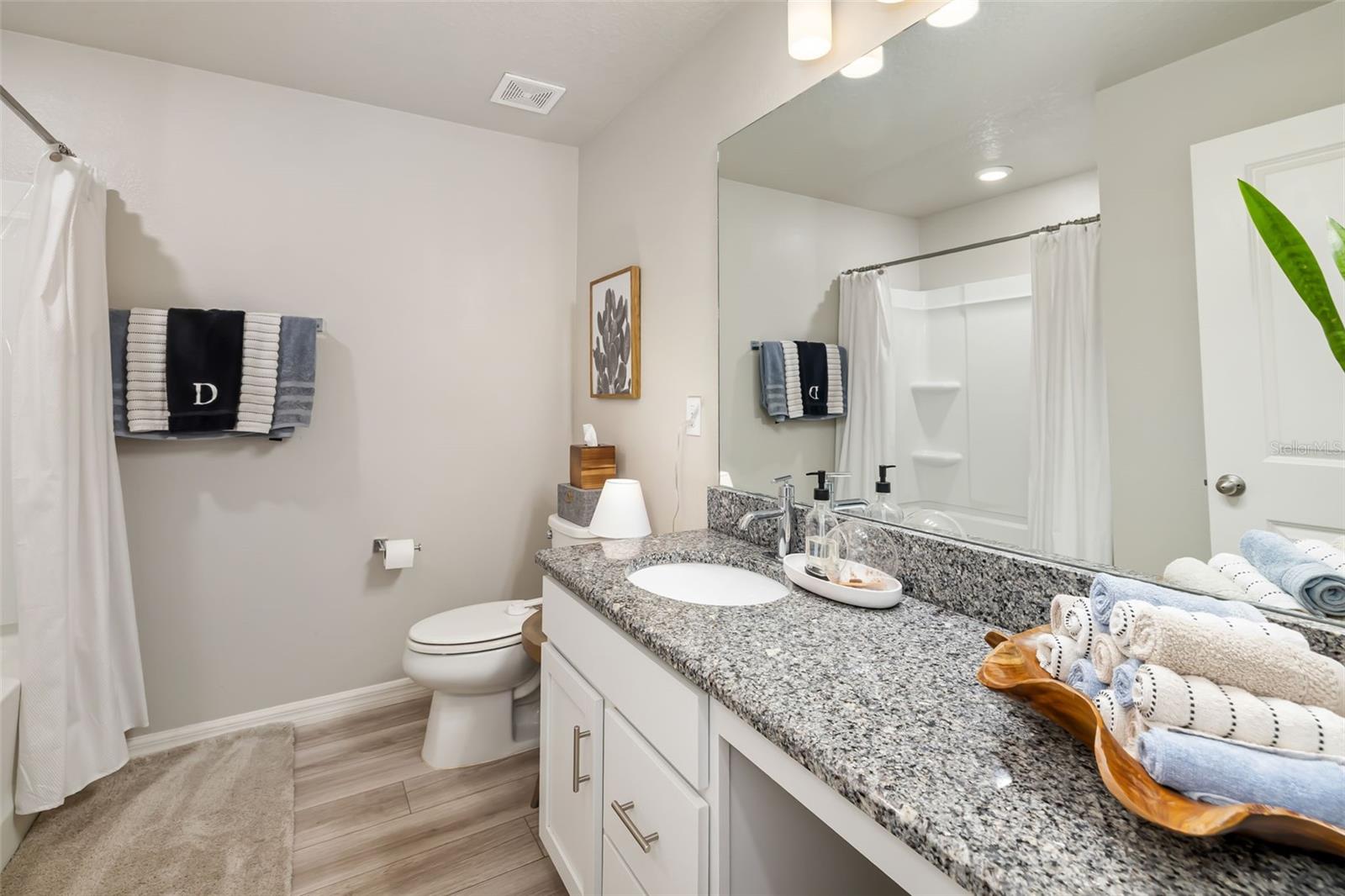 GRADY POINTE - Residential