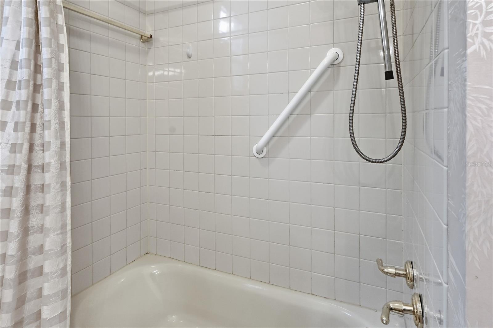 RIVER WOODS SUB - Residential