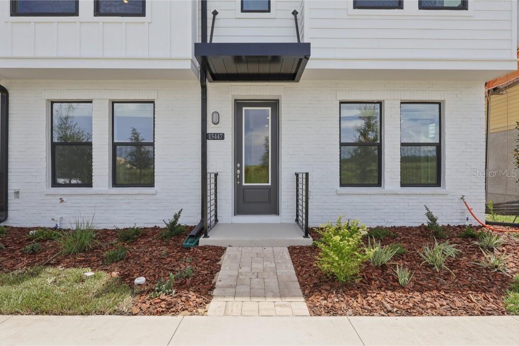 15447 HAMLIN PARK DRIVE