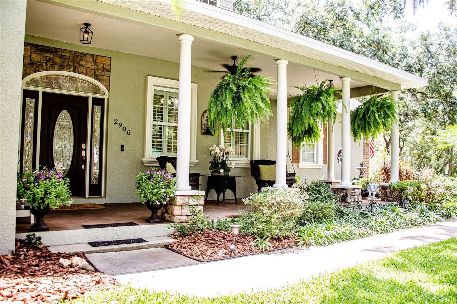2906 COUNTRY BREEZE DRIVE