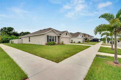 A home in WIMAUMA