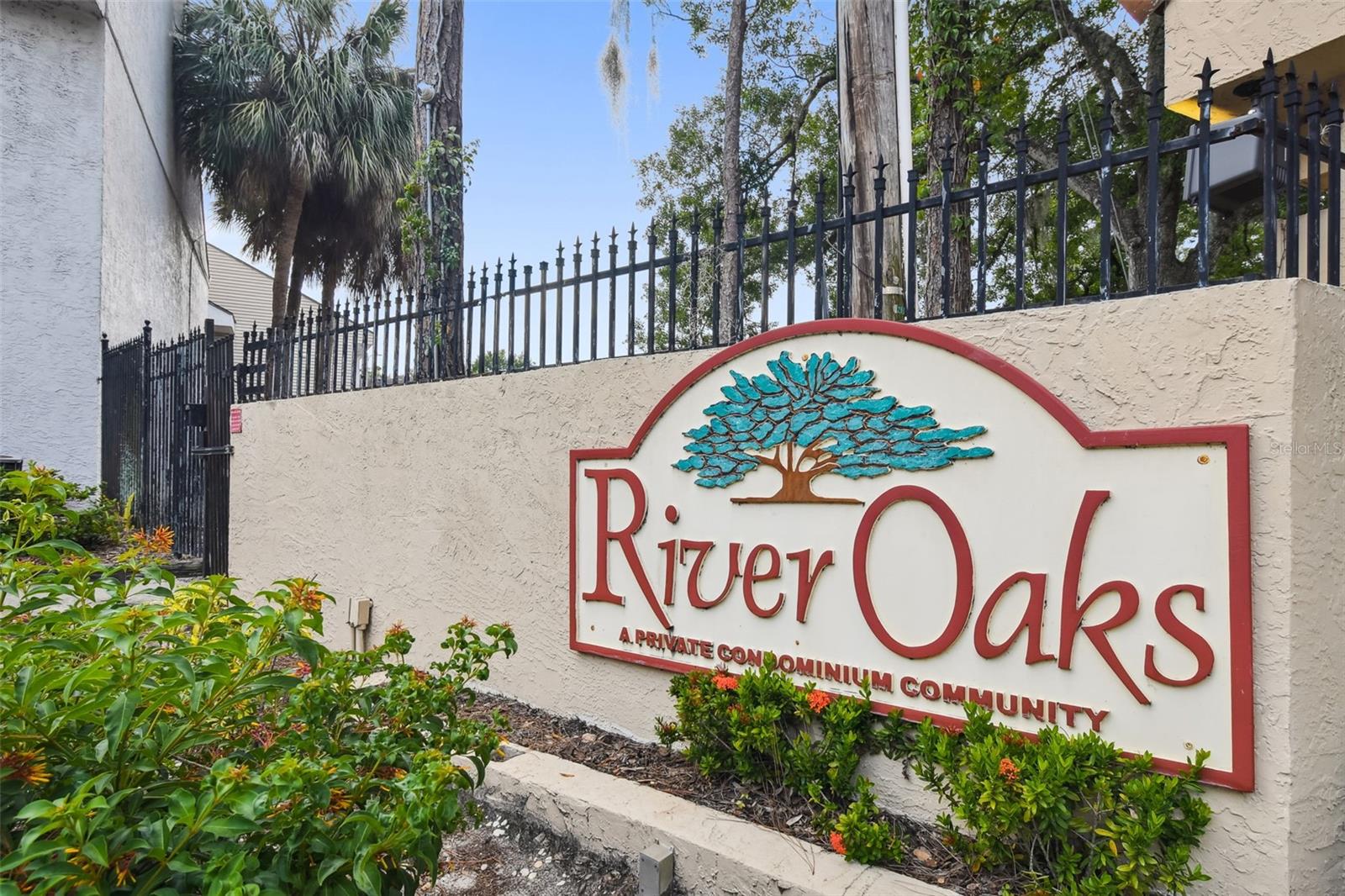 RIVER OAKS - Residential