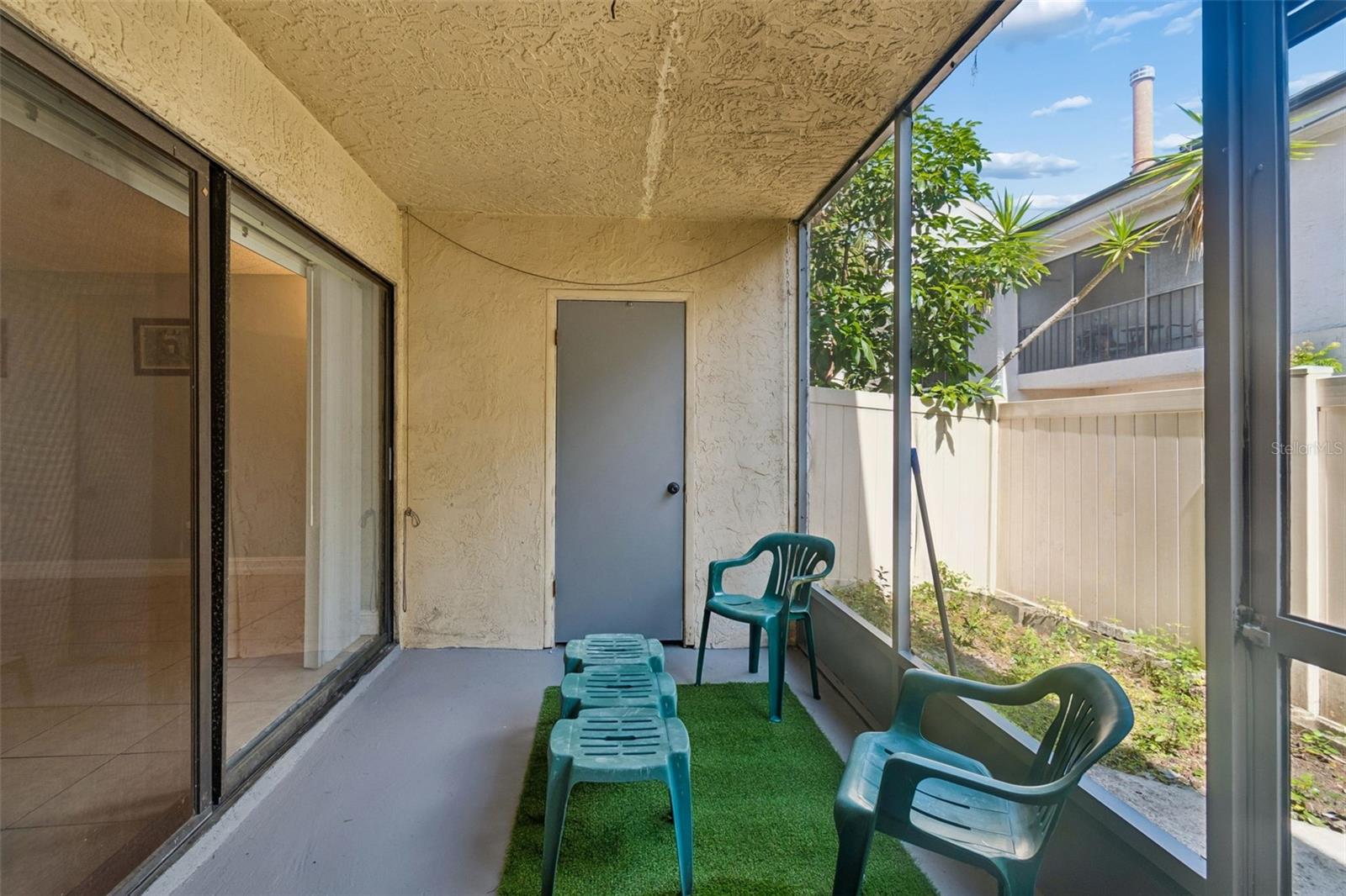 RIVER OAKS - Residential