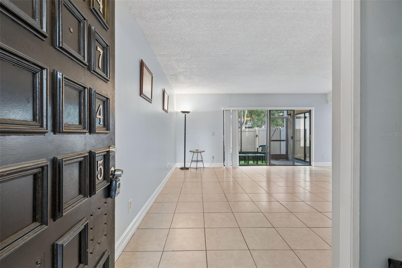 RIVER OAKS - Residential