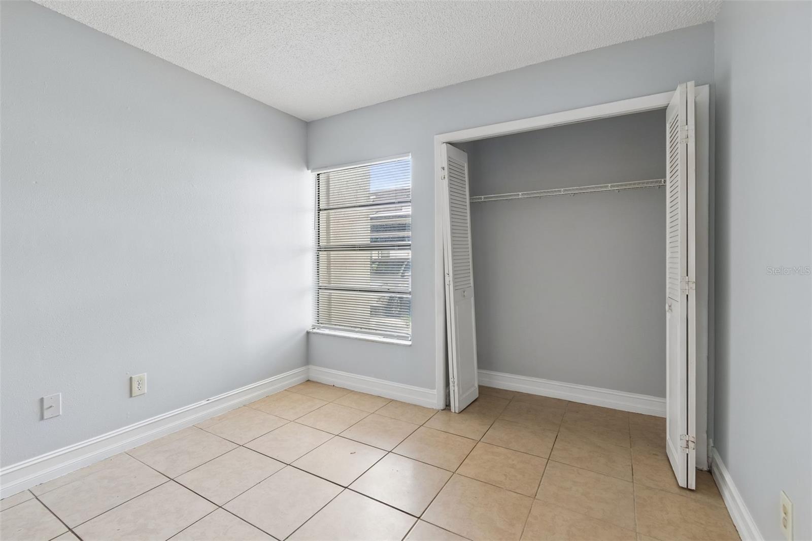 RIVER OAKS - Residential