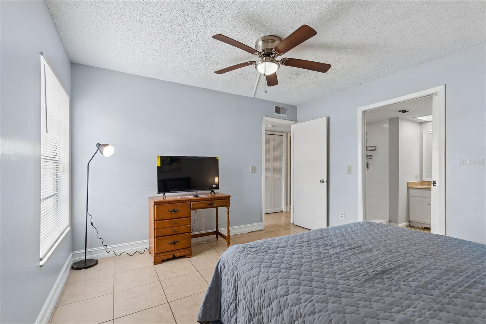 RIVER OAKS - Residential