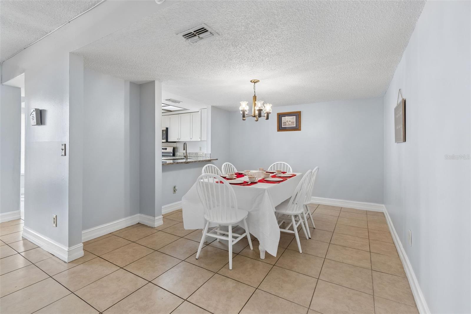 RIVER OAKS - Residential