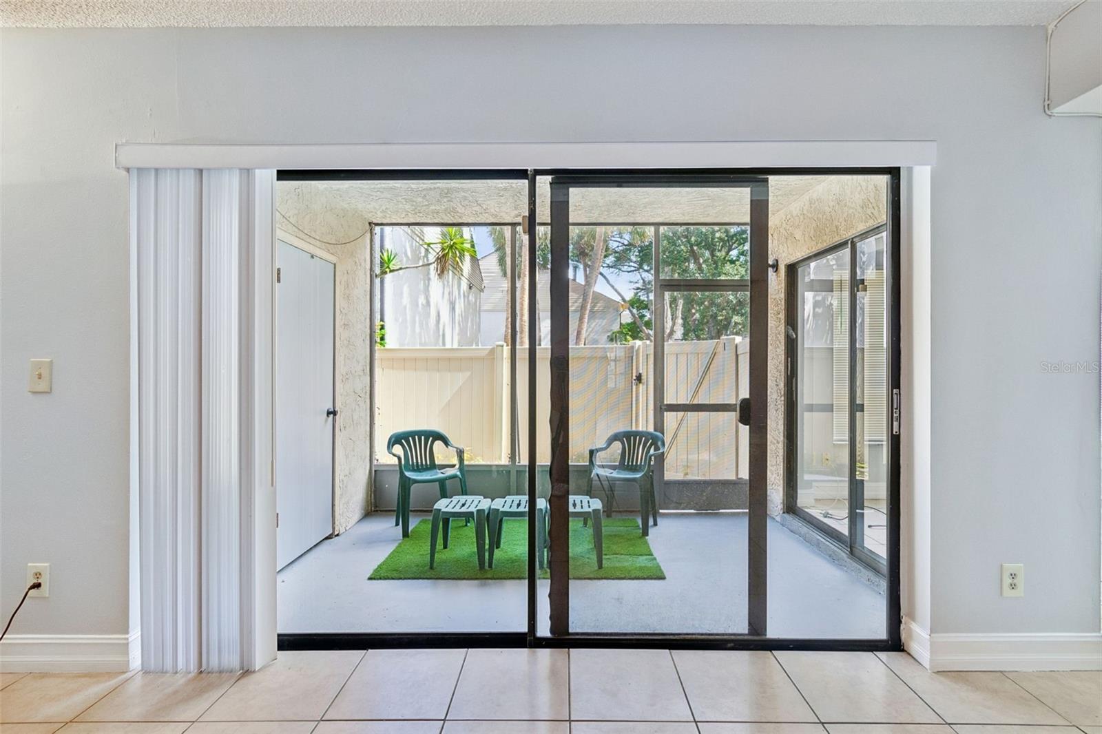 RIVER OAKS - Residential