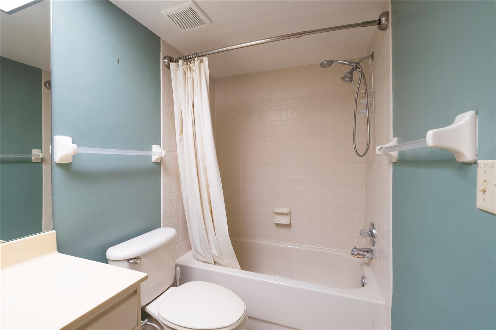 PASADENA COVE CONDO - Residential