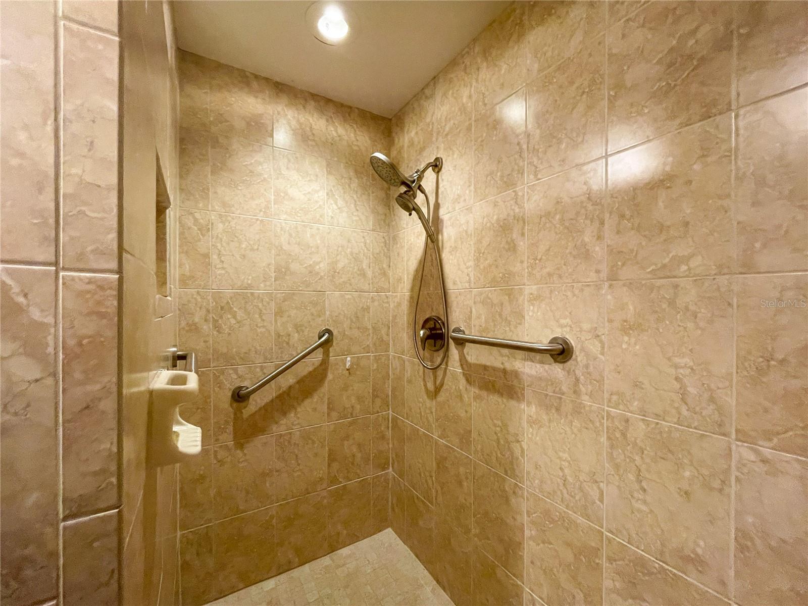 PASADENA COVE CONDO - Residential