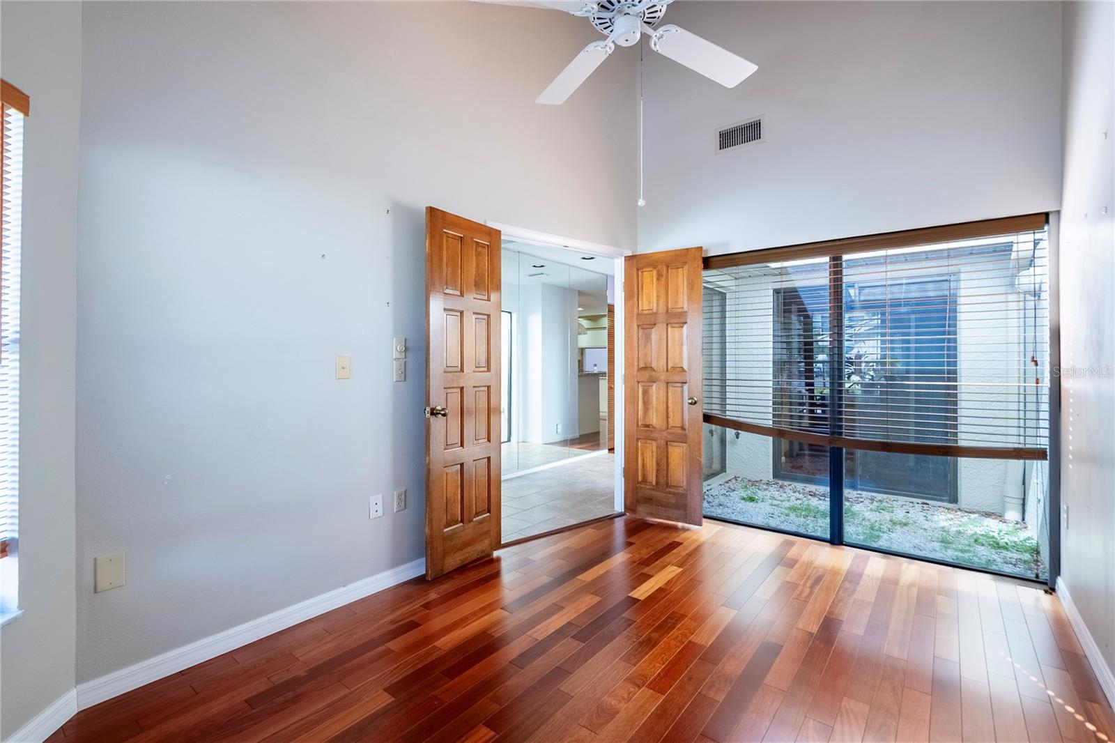 PASADENA COVE CONDO - Residential