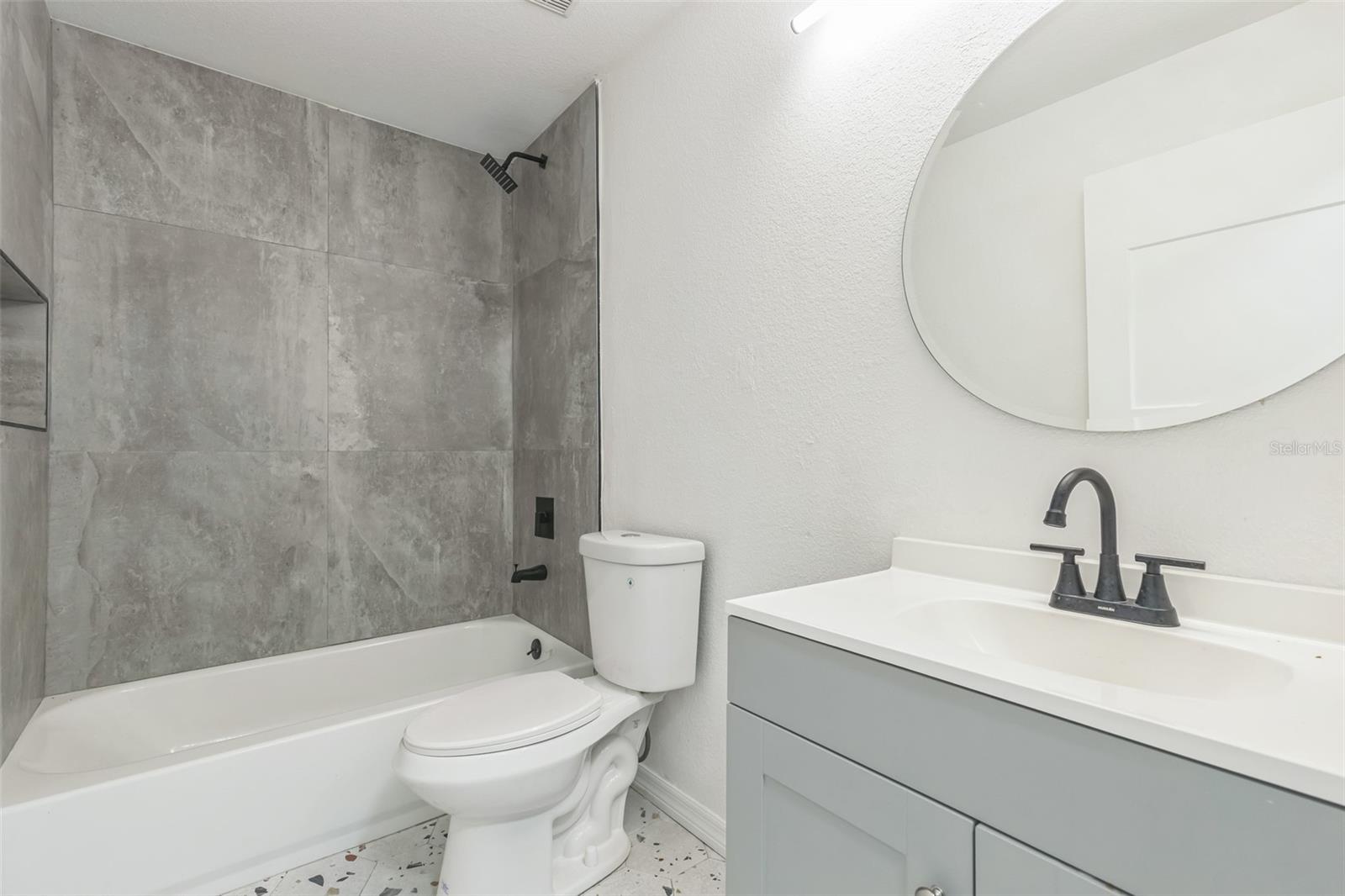 PORT CHARLOTTE SUB 25 - Residential Lease