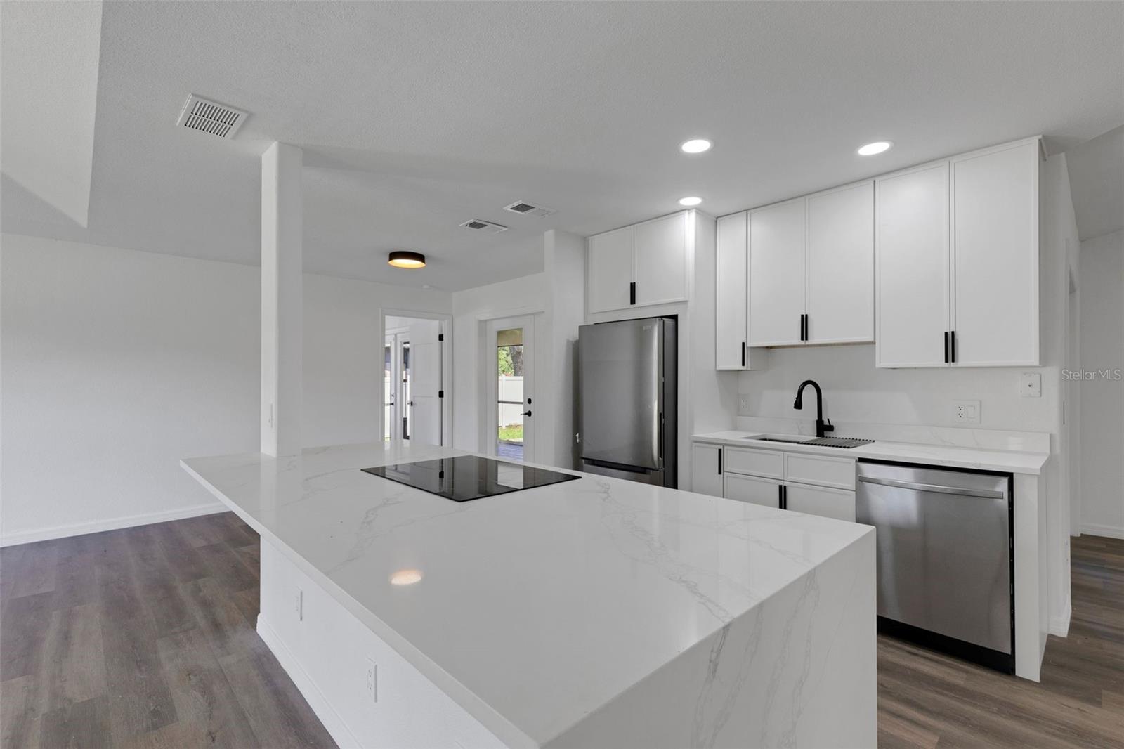 PORT CHARLOTTE SUB 25 - Residential Lease