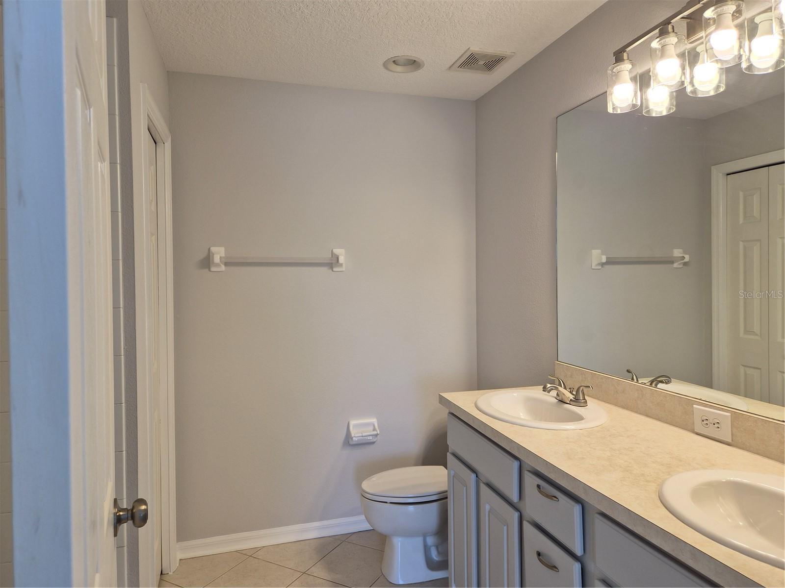 GREENBROOK VILLAGE SUBPHASE GG - Residential Lease