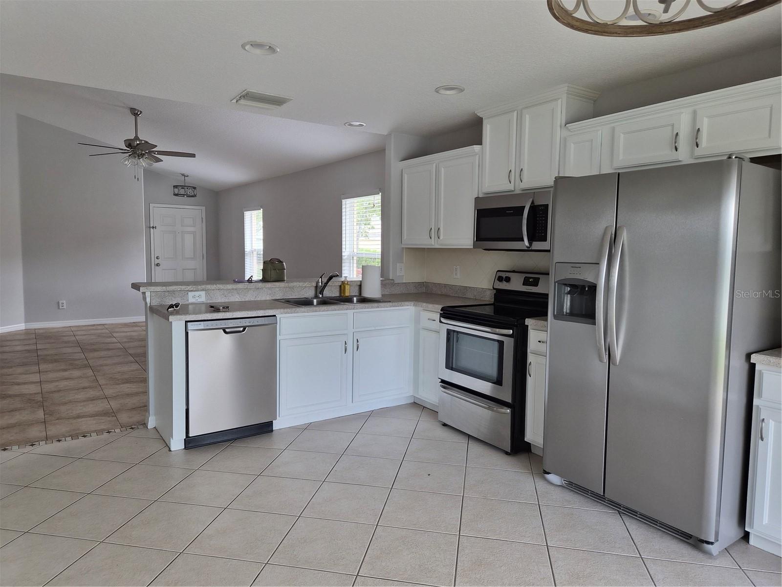 GREENBROOK VILLAGE SUBPHASE GG - Residential Lease