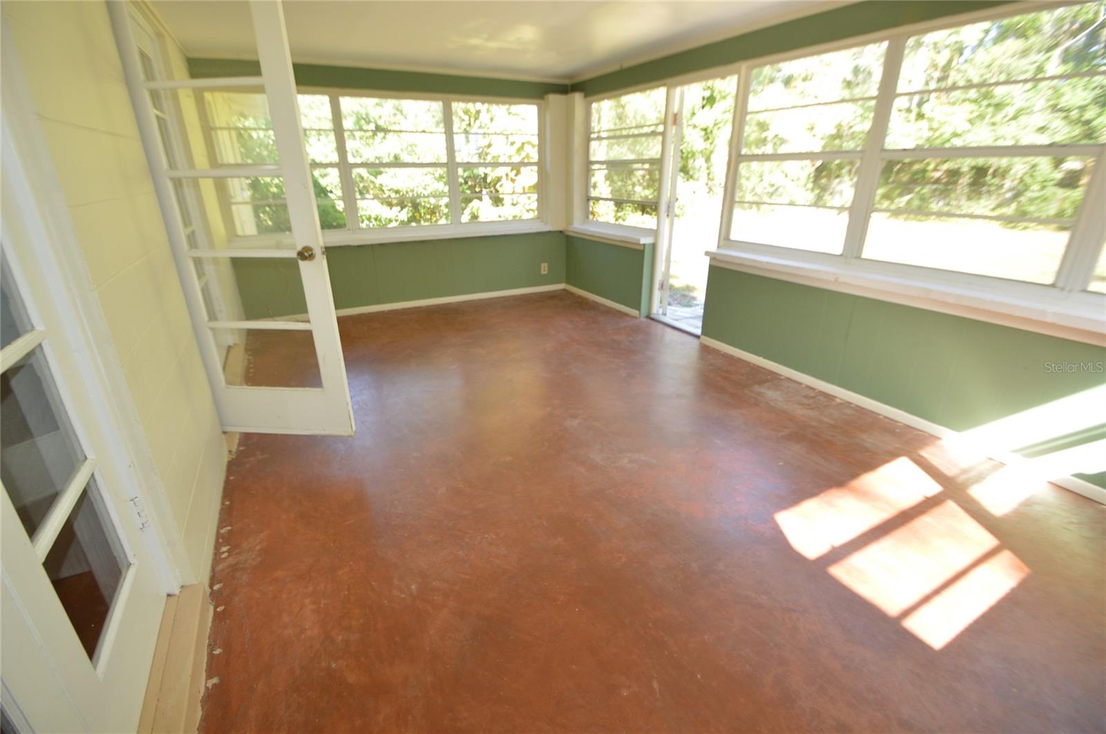 SPRING LAKE MANOR - Residential