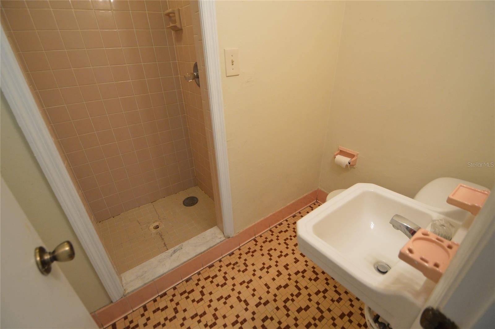 SPRING LAKE MANOR - Residential