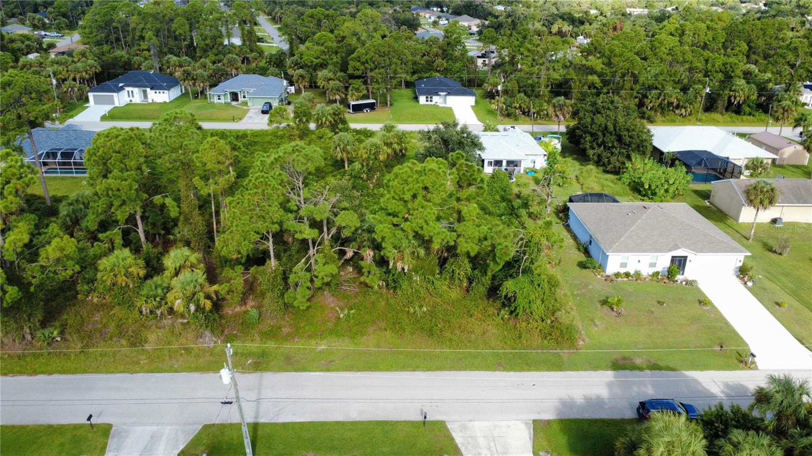 PORT CHARLOTTE SUB 08 - Land