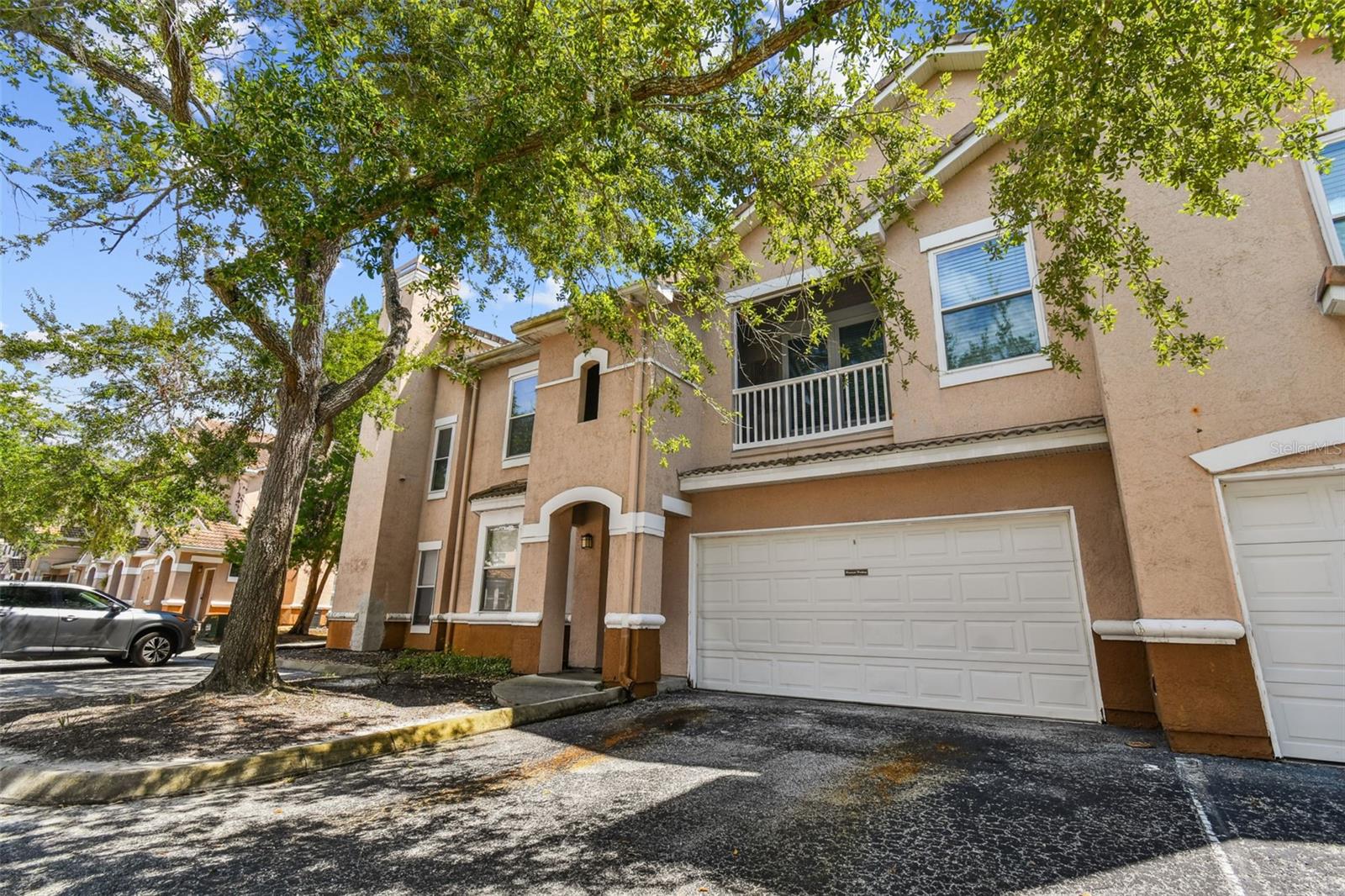 10416 VILLA VIEW CIRCLE